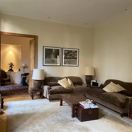 2-bedroom Garden Flat In The Marais By Seine River
