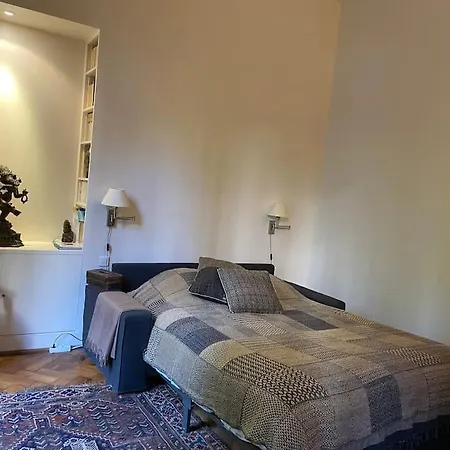 Apartment 2-bedroom Garden Flat In The Marais By Seine River *