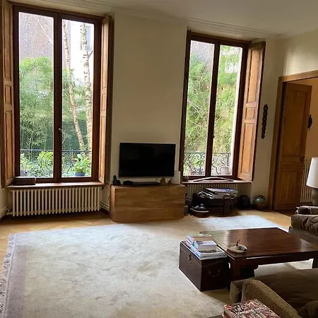 2-bedroom Garden Flat In The Marais By Seine River Apartment *