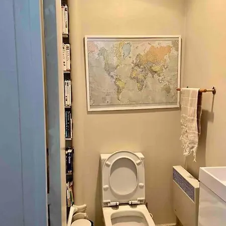 2-bedroom Garden Flat In The Marais By Seine River * Paris